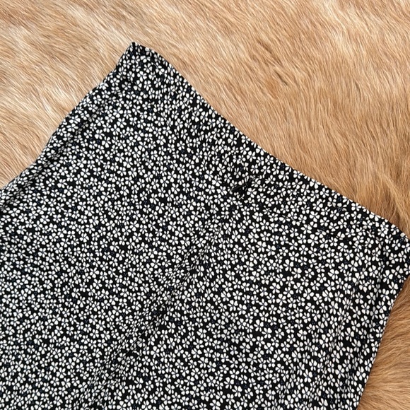 Reformation Floral Black and White Women's Skirt - Picture 4 of 7